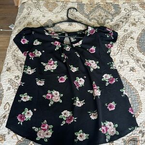 Floral dress shirt size small